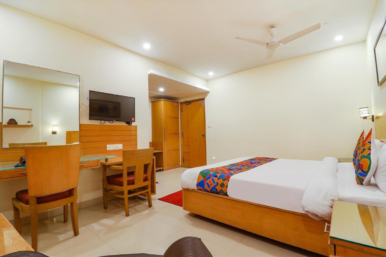 Fabhotel A&M - Nr Lv Prasad Institute, Banjara Hills Hyderabad Exterior photo